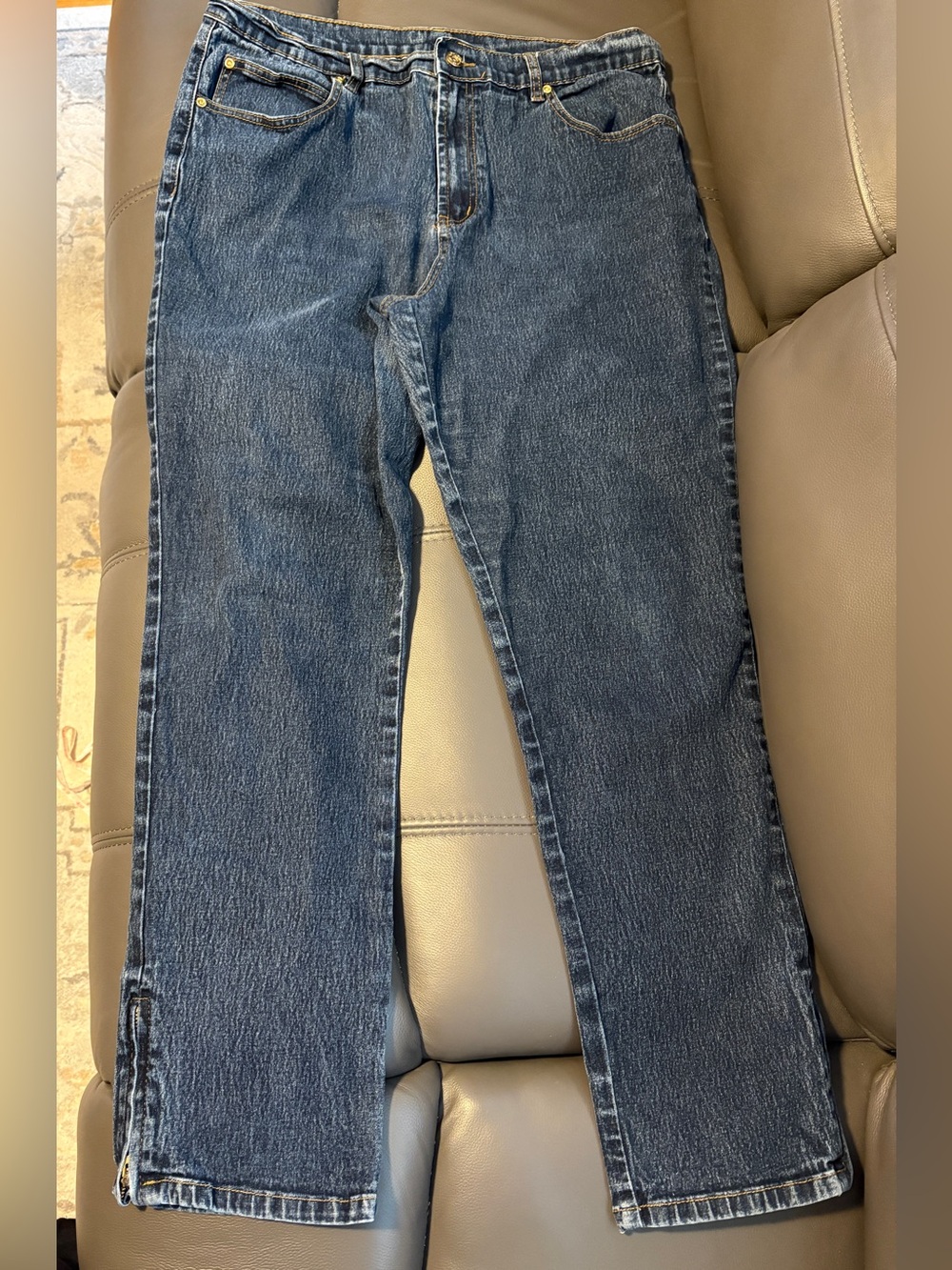 DG2 by Diane Gilman Women's Straight-Leg Blue Denim Jeans with Ankle Zippers